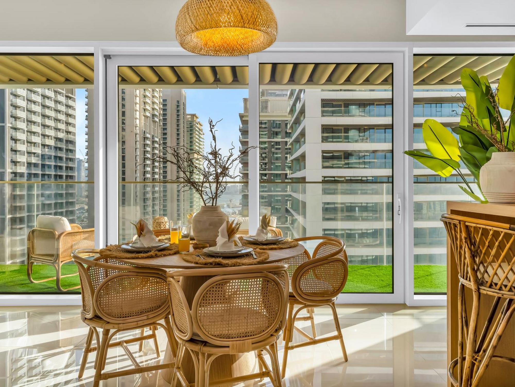 Apartment Luxury Spacious 2 Bedroom Private And Views *
